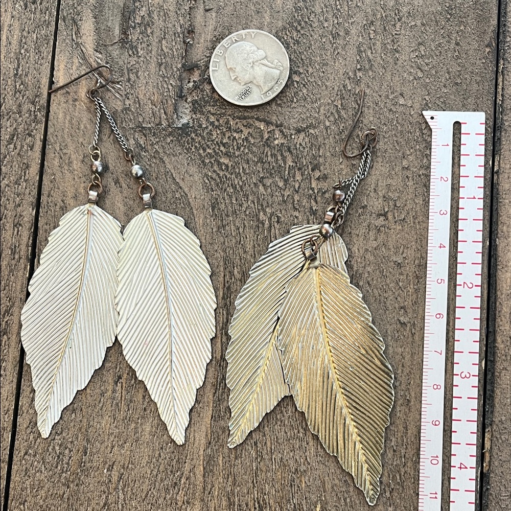 90’s Feather Drop Dangle Earrings